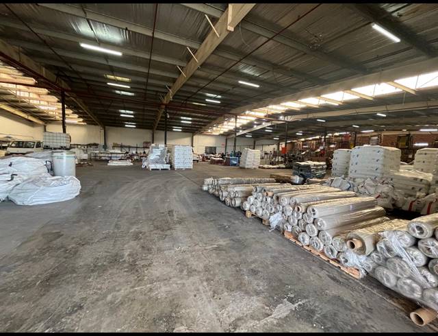 10,592M² WAREHOUSE FOR SALE IN WILSONIA
